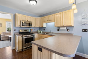 3 Osprey Dr, Portsmouth, NH 03801, US Photo 7