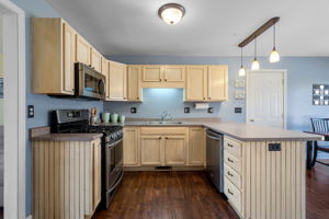 3 Osprey Dr, Portsmouth, NH 03801, US Photo 9