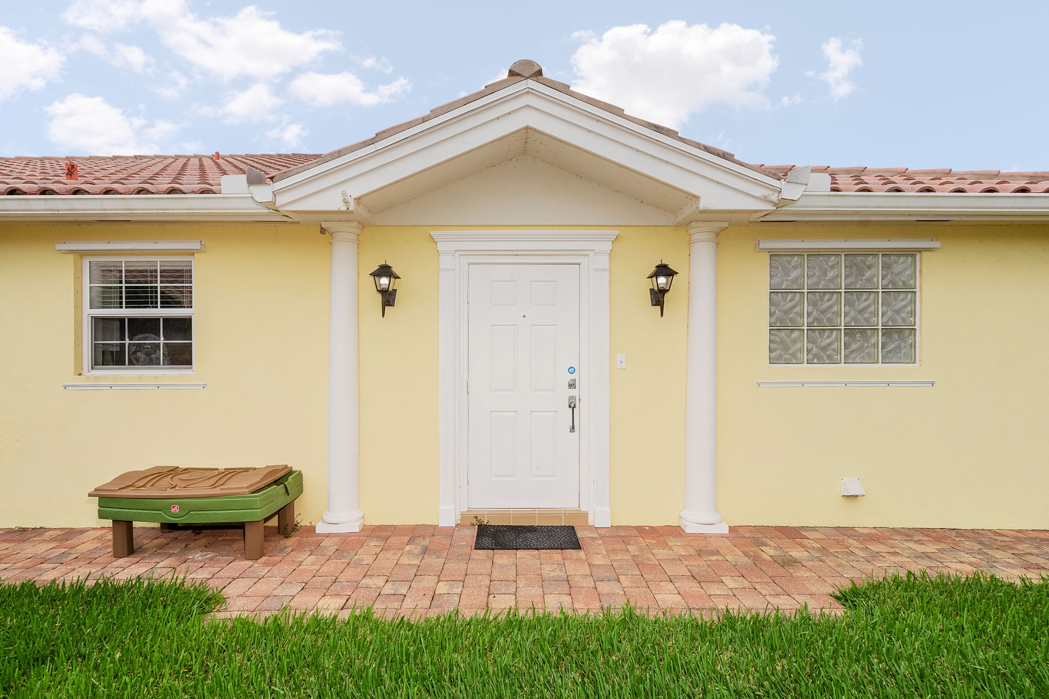 8166 Xenia Ln, Naples, FL 34114, USA Photo 3