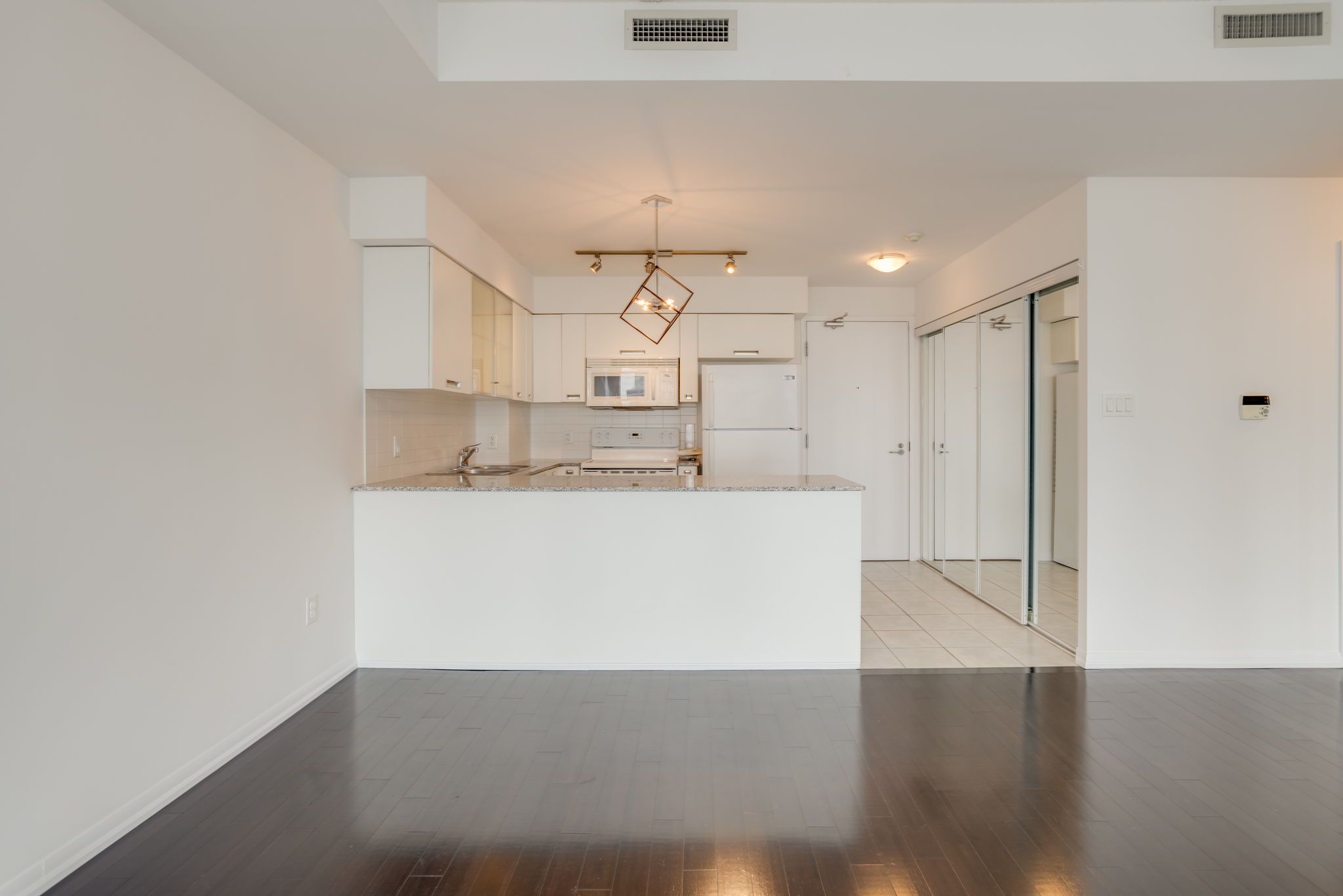 37 Grosvenor St - Unit 2904, Toronto, ON M5S 3K6, CA Photo 8