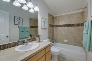 1214 6th Ave N, Seattle, WA 98109, USA Photo 23