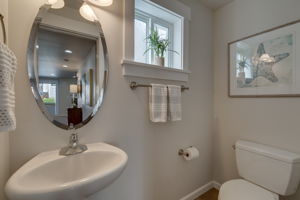 1214 6th Ave N, Seattle, WA 98109, USA Photo 7
