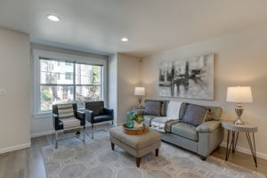 1214 6th Ave N, Seattle, WA 98109, USA Photo 15