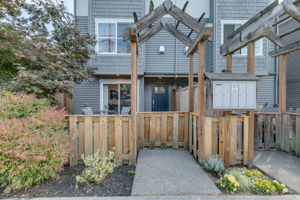 1214 6th Ave N, Seattle, WA 98109, USA Photo 0