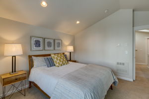1214 6th Ave N, Seattle, WA 98109, USA Photo 27