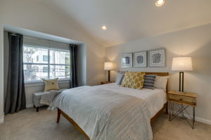 1214 6th Ave N, Seattle, WA 98109, USA Photo 25