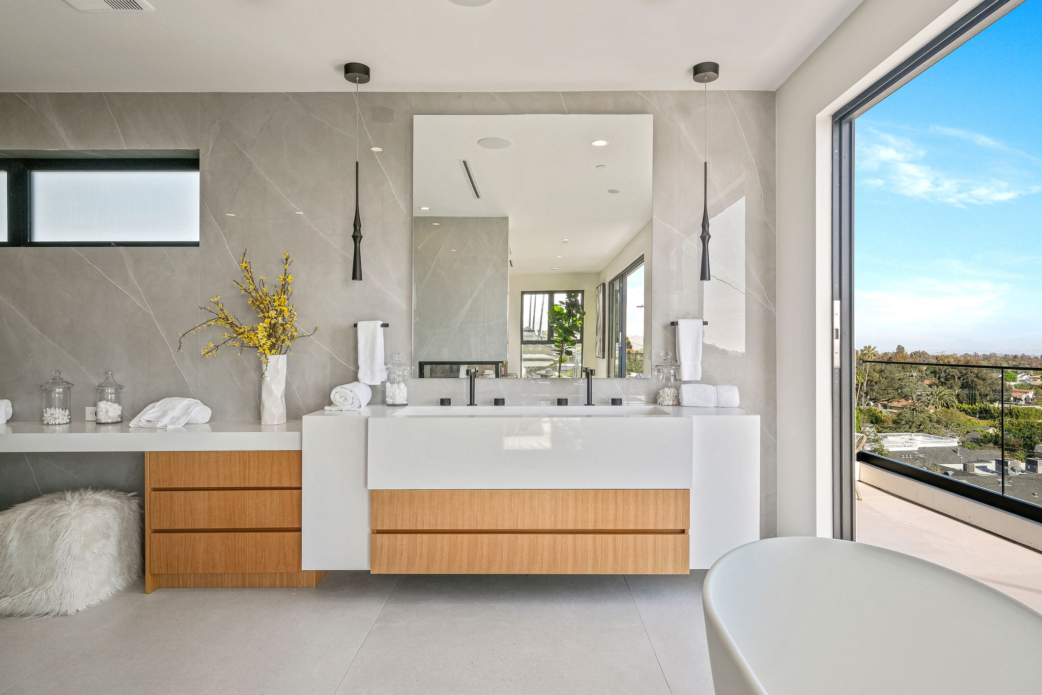 15312 Whitfield Ave, Pacific Palisades, CA 90272, US Photo 18