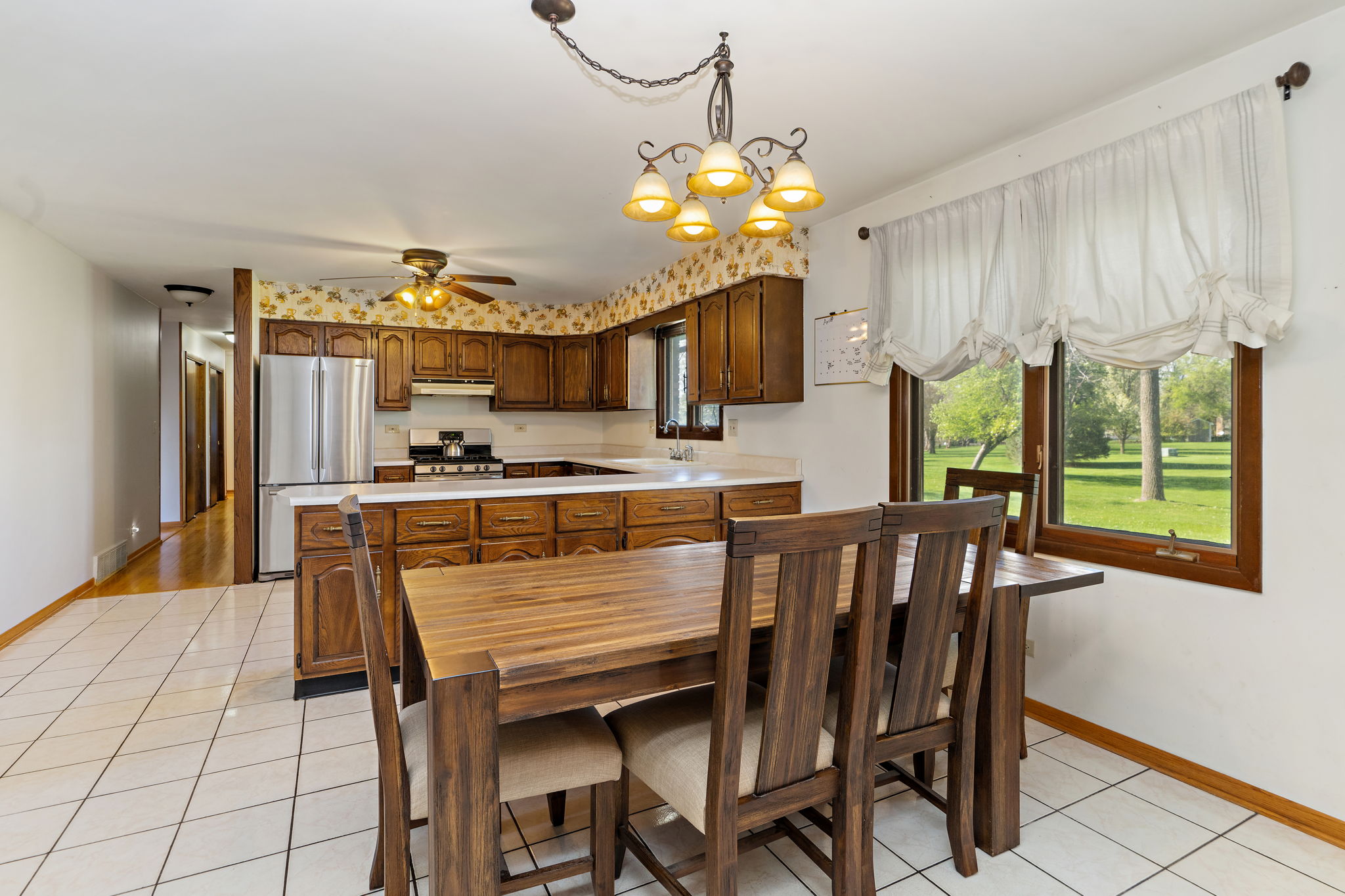 1200 Lexington Dr, Algonquin, IL 60102, US Photo 9