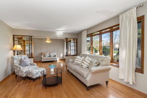 1200 Lexington Dr, Algonquin, IL 60102, US Photo 3