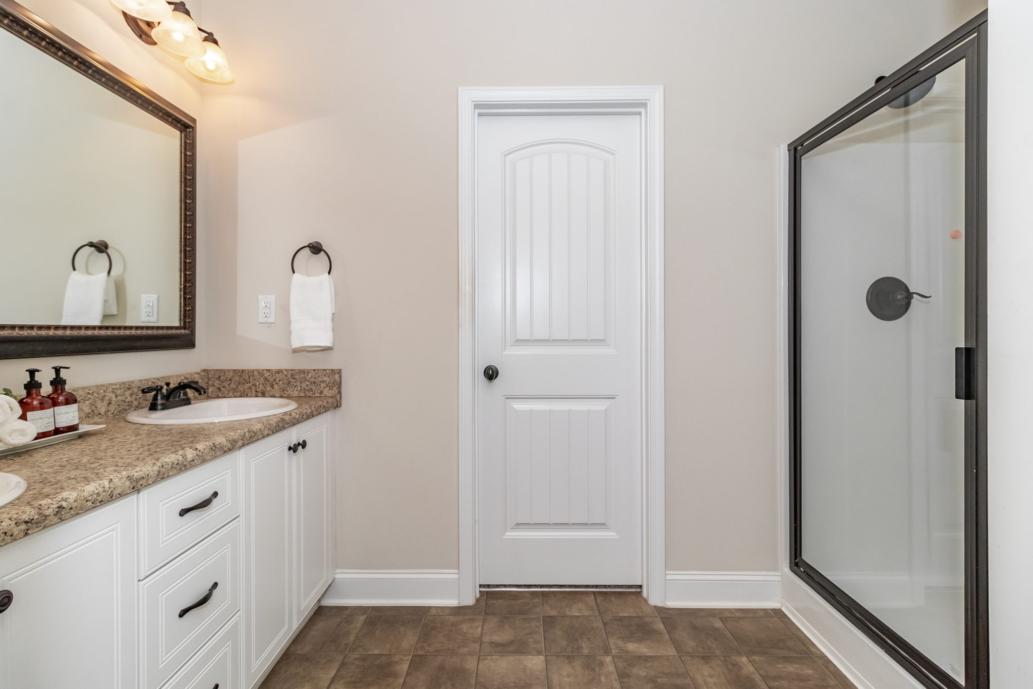 Owner's En-Suite Bath
