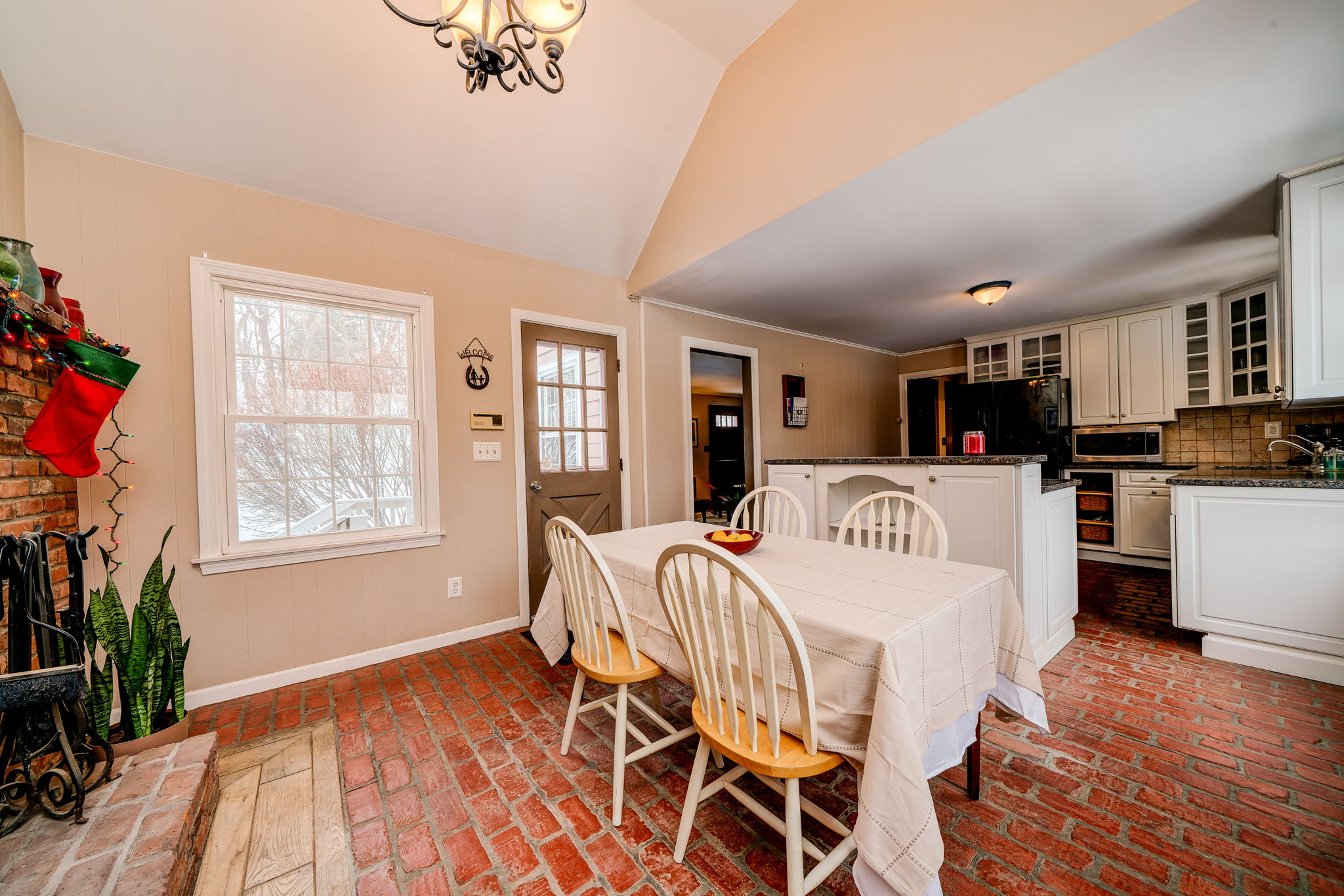 671 Andrews St, Southington, CT 06489, US Photo 36