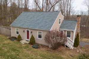 671 Andrews St, Southington, CT 06489, US Photo 10