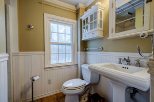 671 Andrews St, Southington, CT 06489, US Photo 53