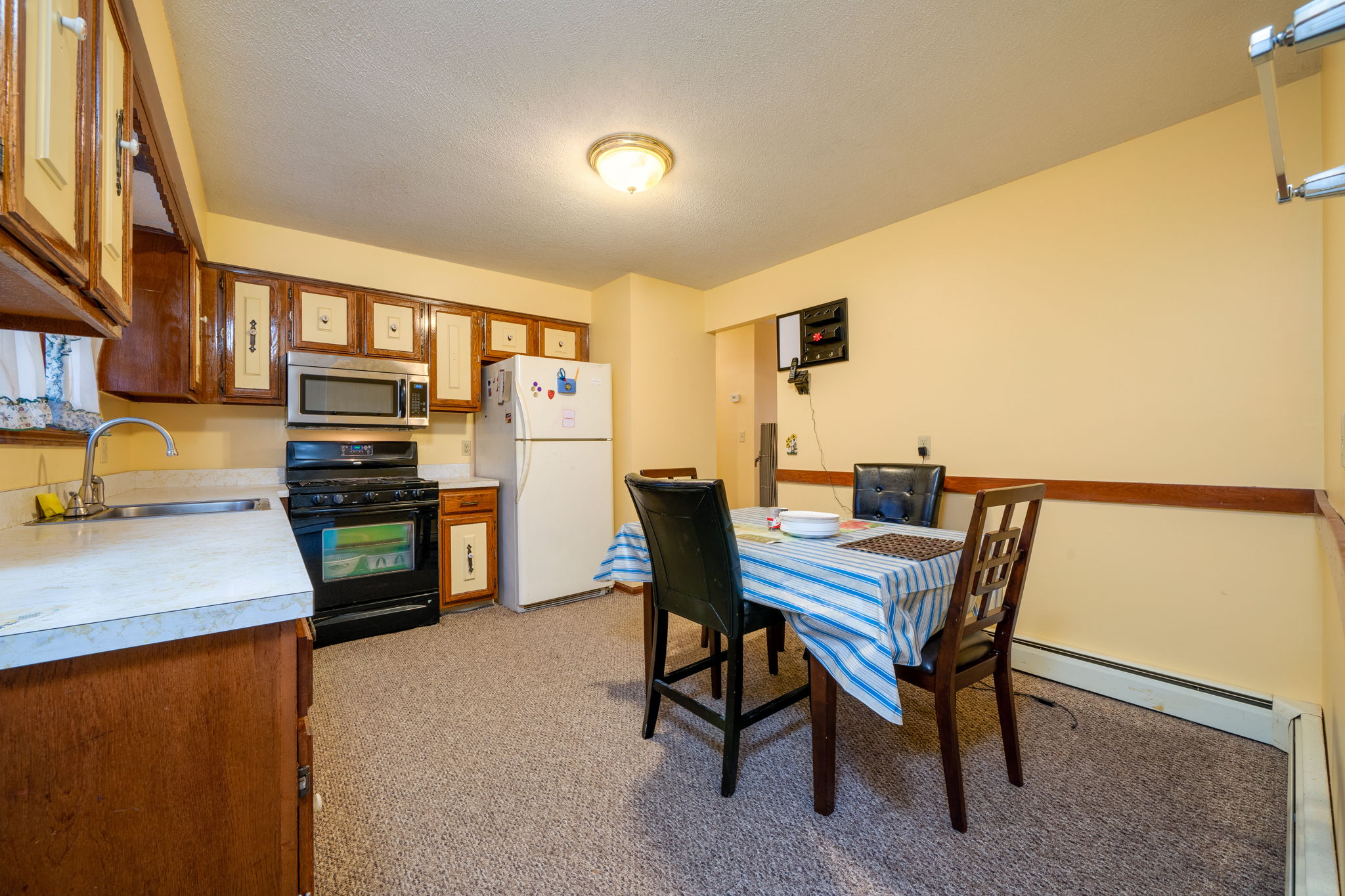 41 Seneca Dr, Meriden, CT 06450, US Photo 20