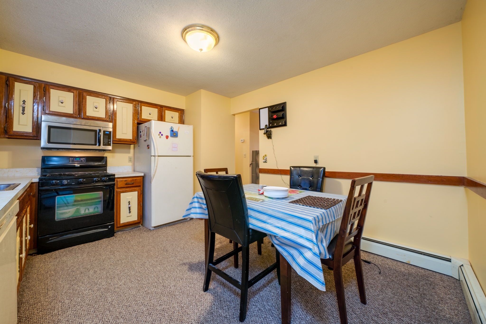 41 Seneca Dr, Meriden, CT 06450, US Photo 21