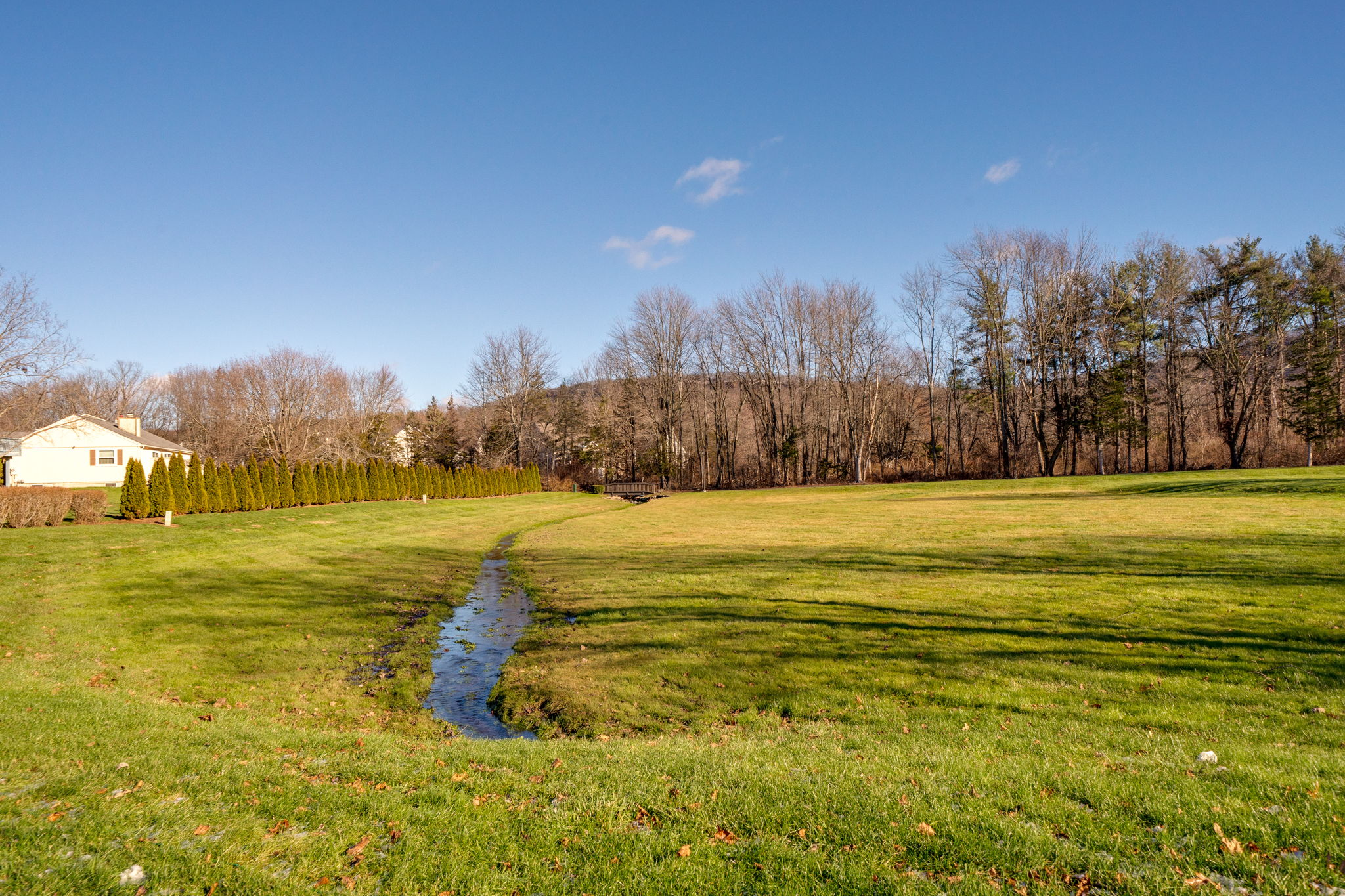 41 Seneca Dr, Meriden, CT 06450, US Photo 10