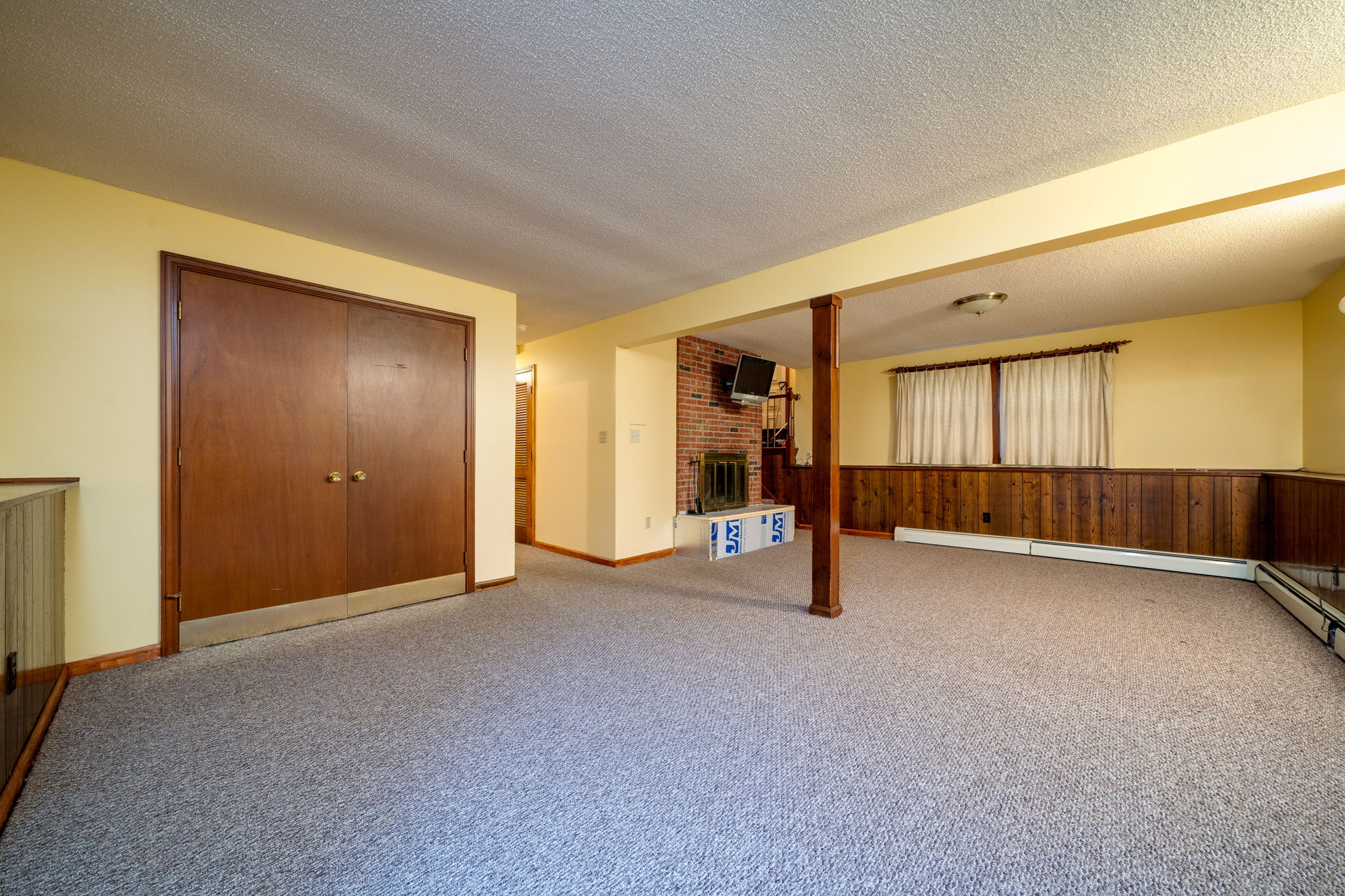 41 Seneca Dr, Meriden, CT 06450, US Photo 38