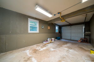 41 Seneca Dr, Meriden, CT 06450, US Photo 45