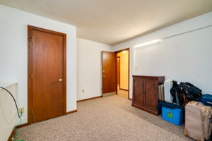 41 Seneca Dr, Meriden, CT 06450, US Photo 40