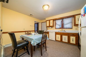 41 Seneca Dr, Meriden, CT 06450, US Photo 17