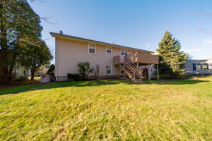 41 Seneca Dr, Meriden, CT 06450, US Photo 49