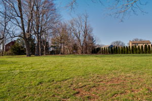 41 Seneca Dr, Meriden, CT 06450, US Photo 10