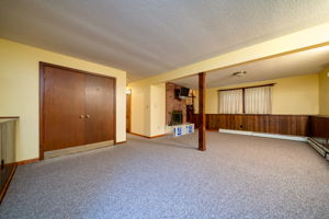 41 Seneca Dr, Meriden, CT 06450, US Photo 37