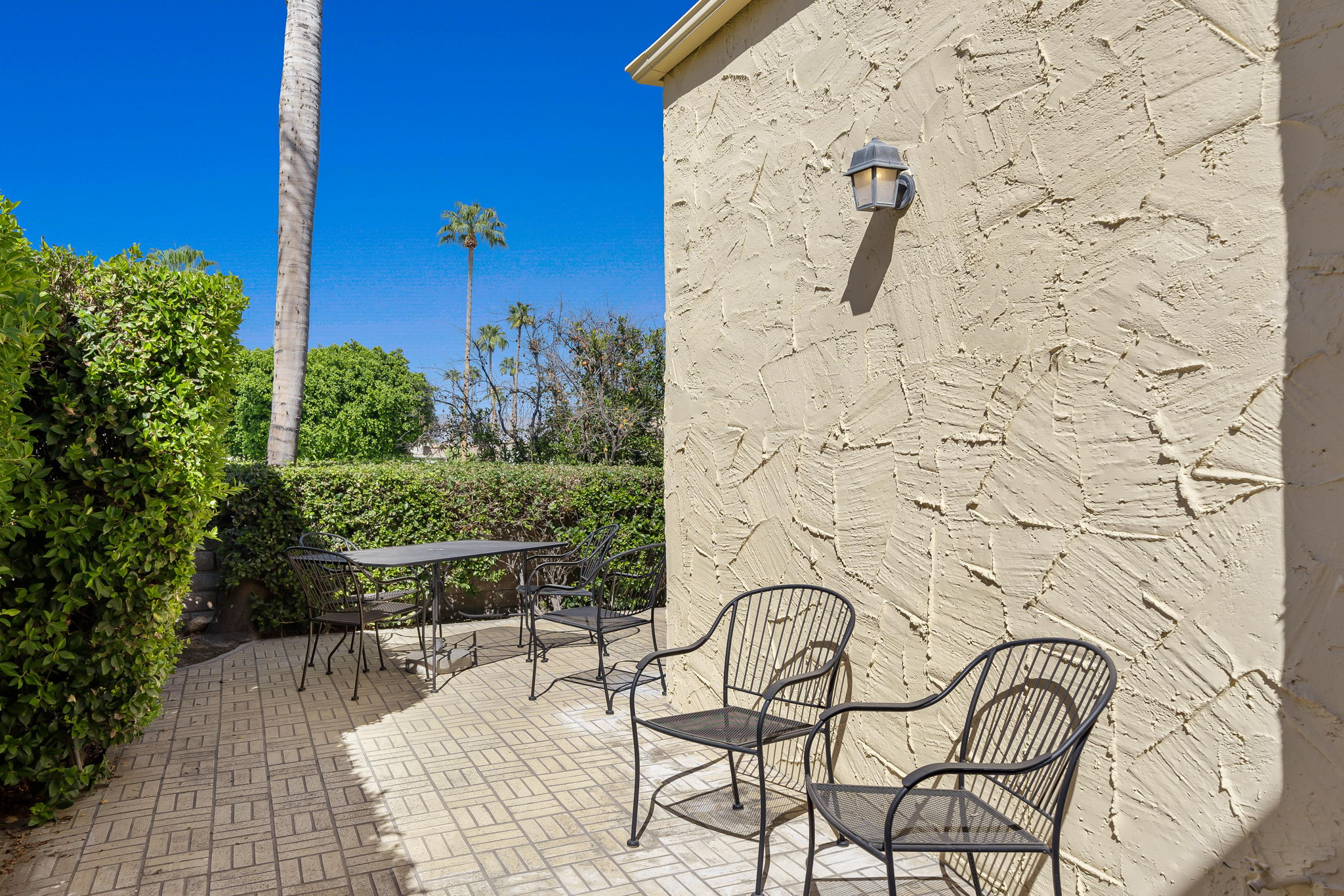 S La Verne Way, Palm Springs, CA 92264 One Point Media Group