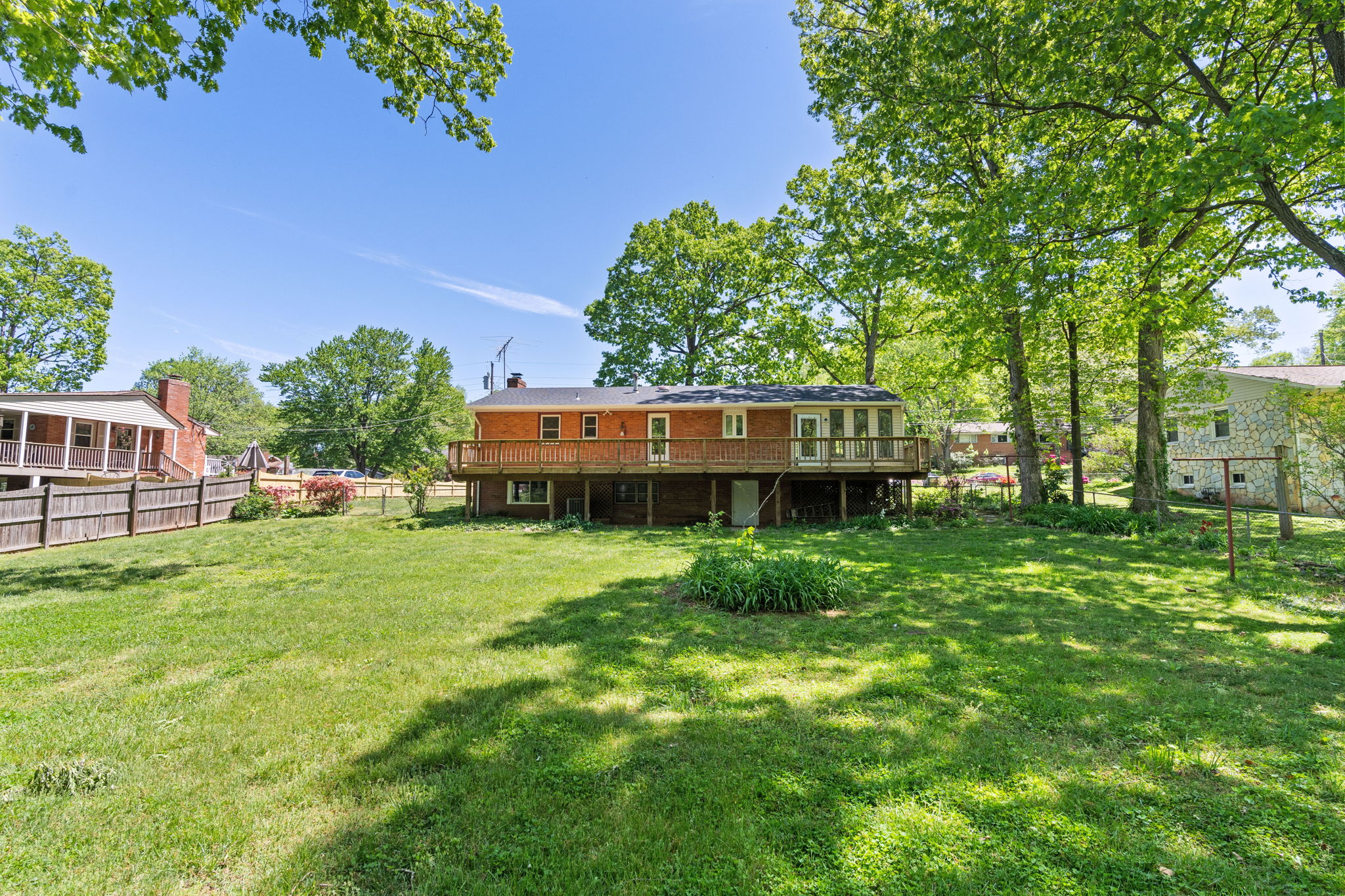 7818 Howard St, Manassas, VA 20111, US Photo 27