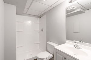 7818 Howard St, Manassas, VA 20111, US Photo 20
