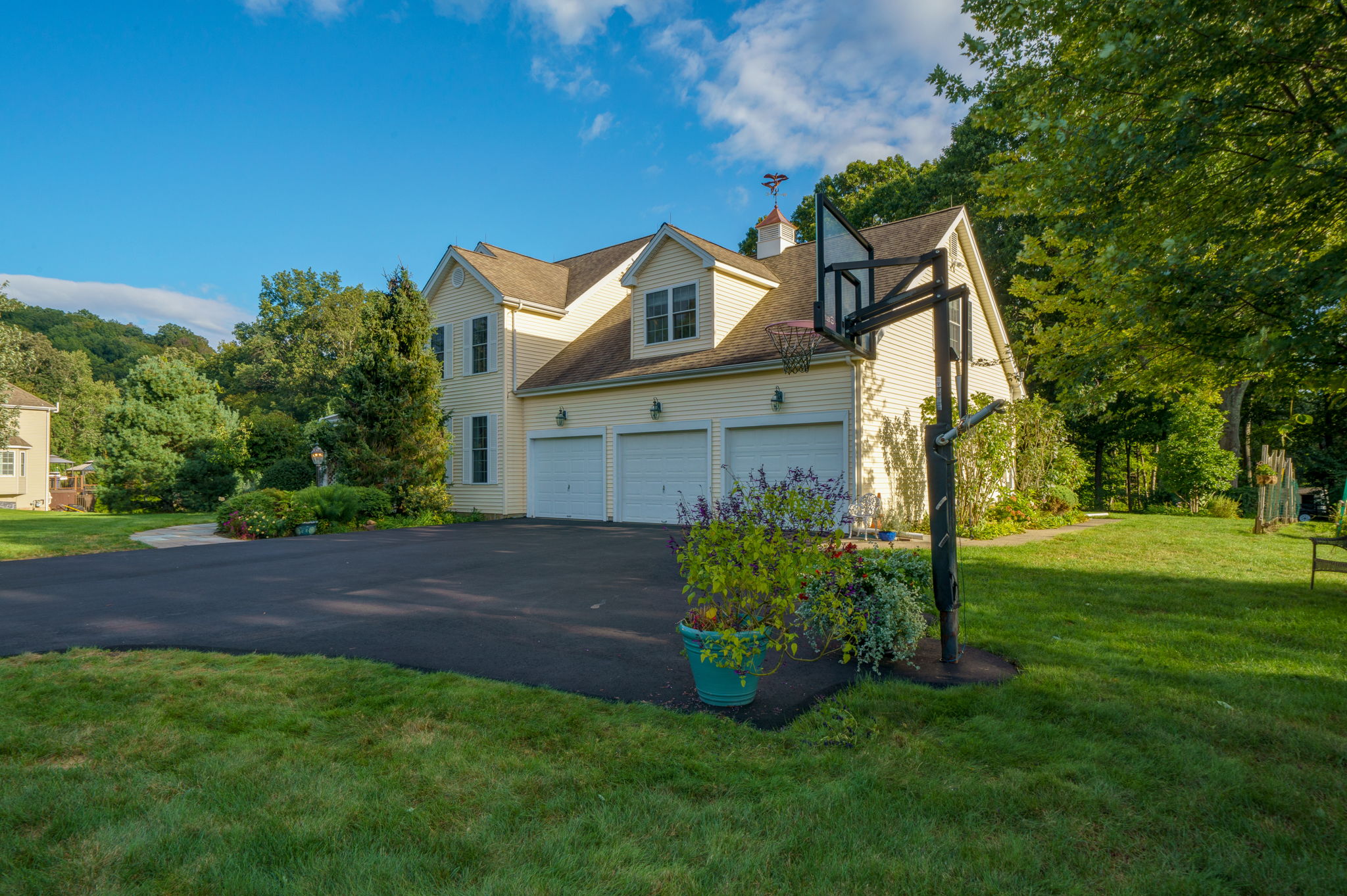 106 Sheffield Place, Southington, CT 06489, USA Photo 2