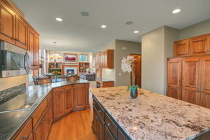 17030 41st Pl N, Plymouth, MN 55446, US Photo 16