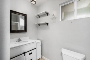 4360 Tracyton Beach Rd NW, Bremerton, WA 98310, USA Photo 13