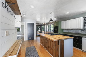 4360 Tracyton Beach Rd NW, Bremerton, WA 98310, USA Photo 10