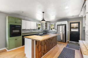 4360 Tracyton Beach Rd NW, Bremerton, WA 98310, USA Photo 8