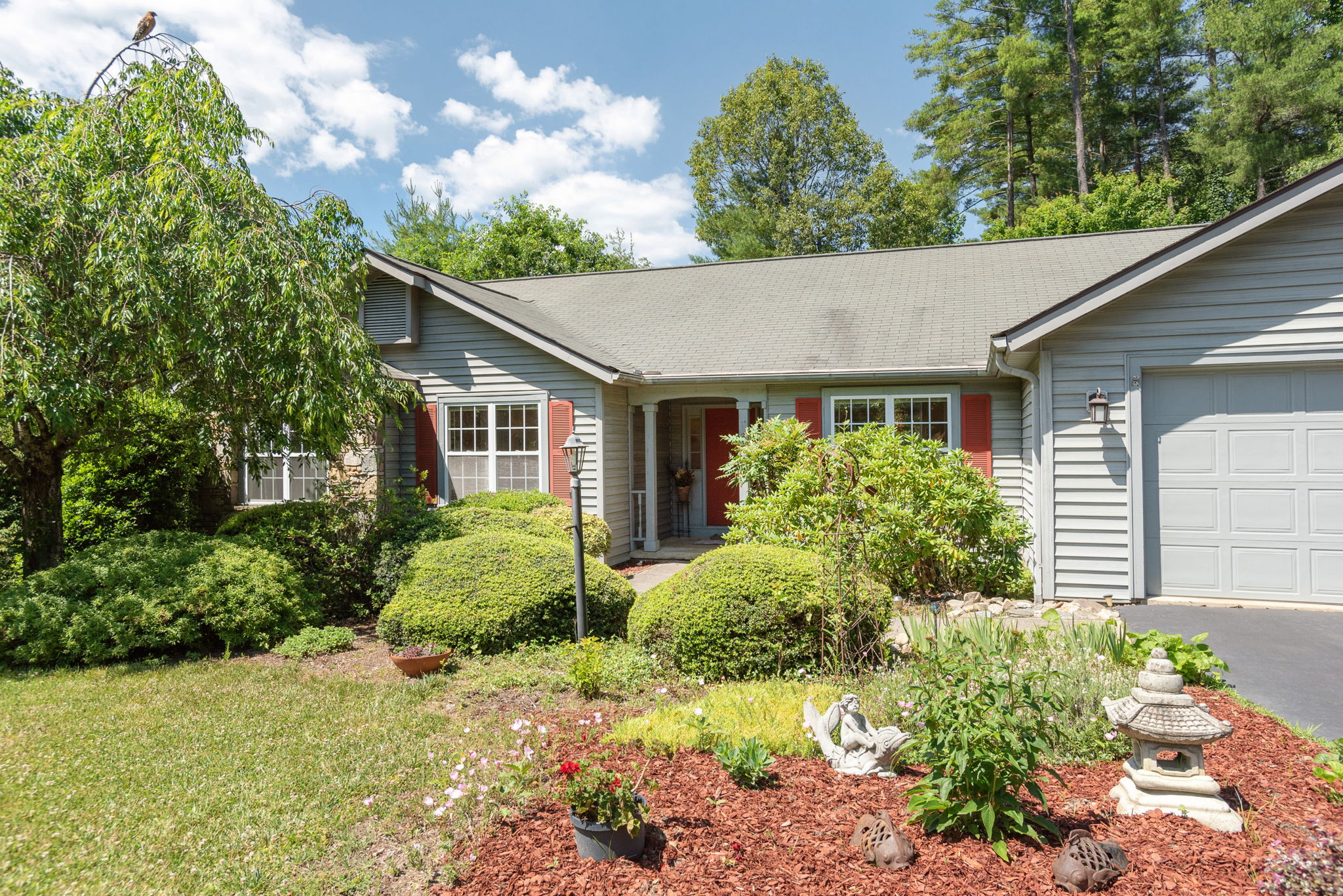 3 Tall Pines Rd, Hendersonville, NC 28739 TCMPhotos, LLC