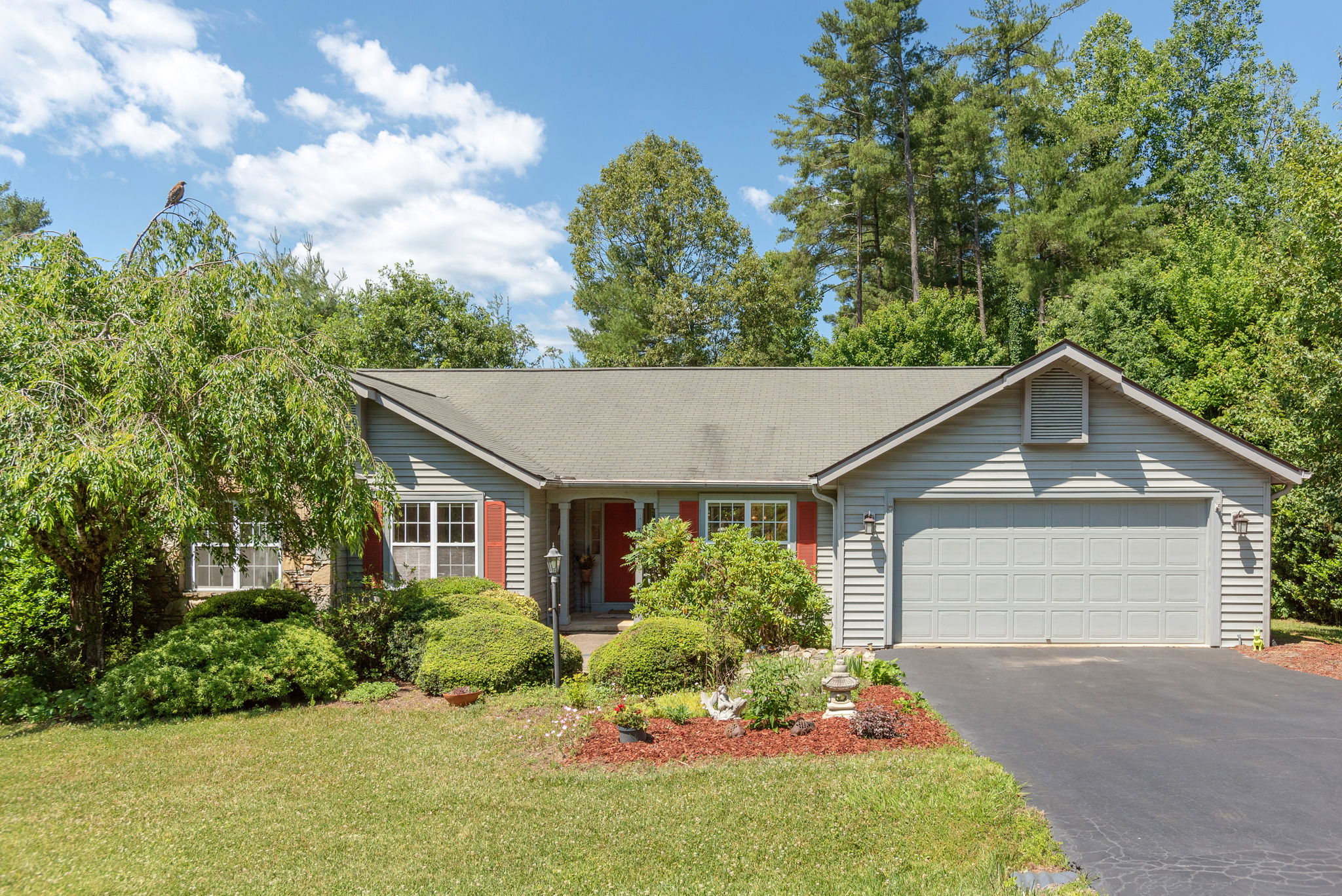 3 Tall Pines Rd, Hendersonville, NC 28739 TCMPhotos