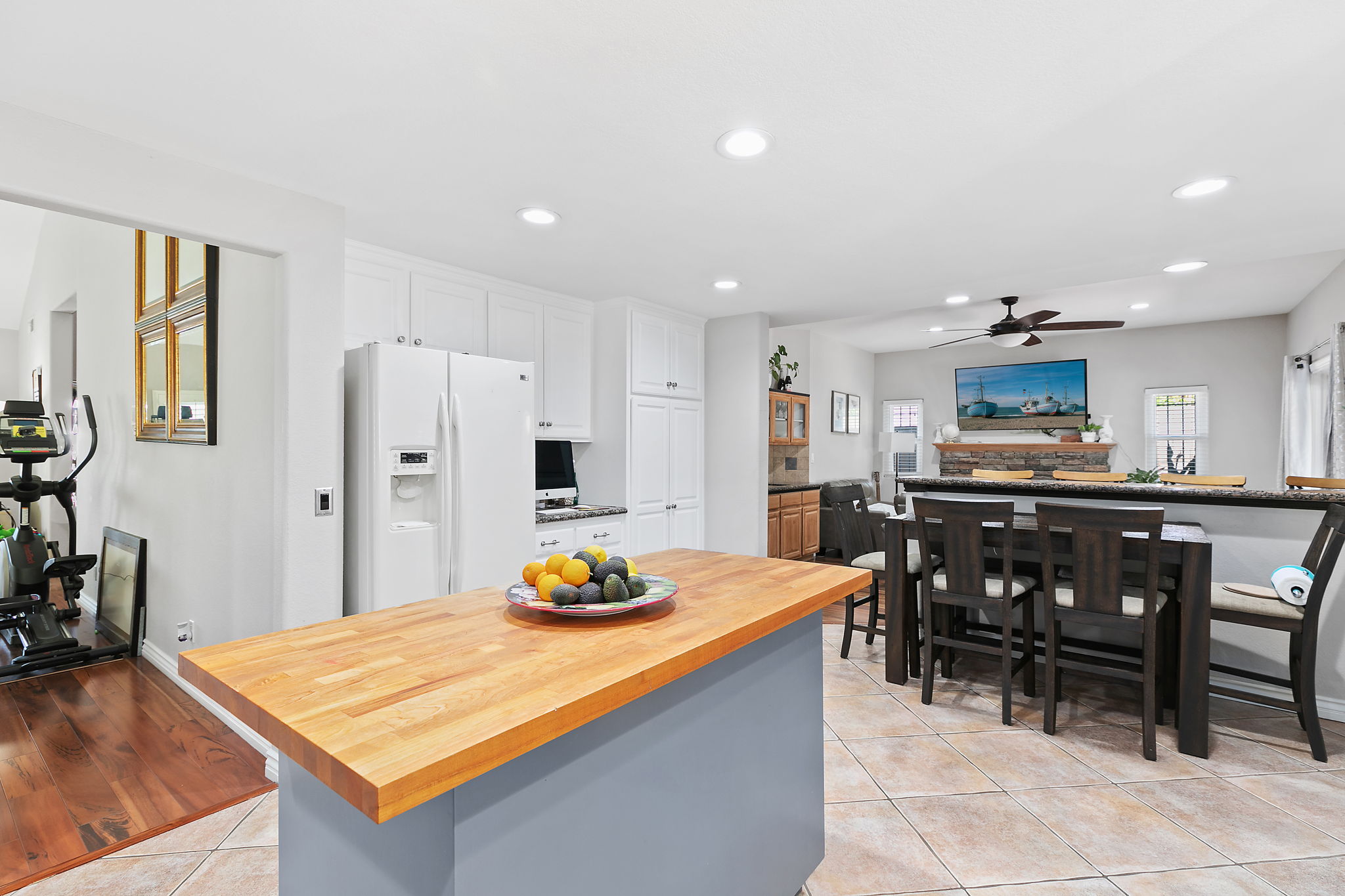 10105 1/2 La Tuna Canyon Rd, Los Angeles, CA 91352, US Photo 24
