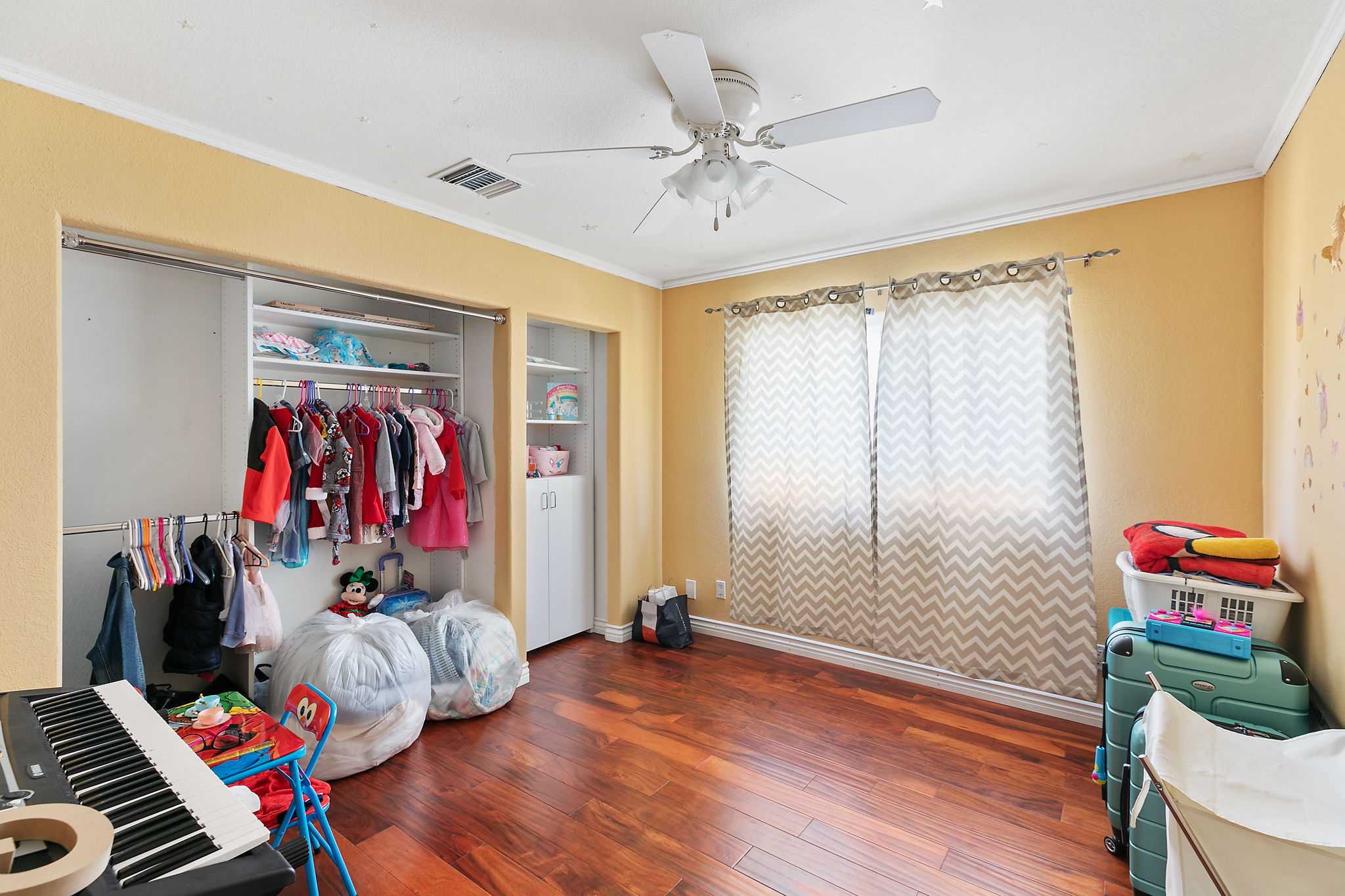 10105 1/2 La Tuna Canyon Rd, Los Angeles, CA 91352, US Photo 31