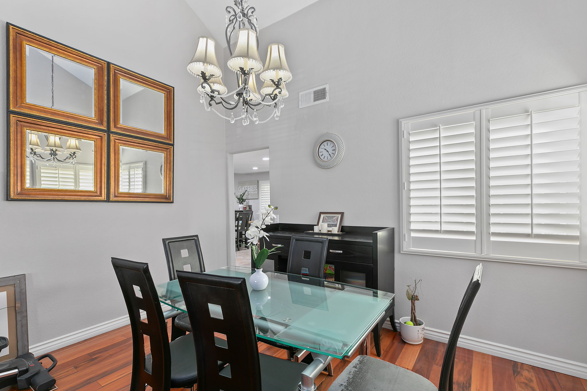 10105 1/2 La Tuna Canyon Rd, Los Angeles, CA 91352, US Photo 17
