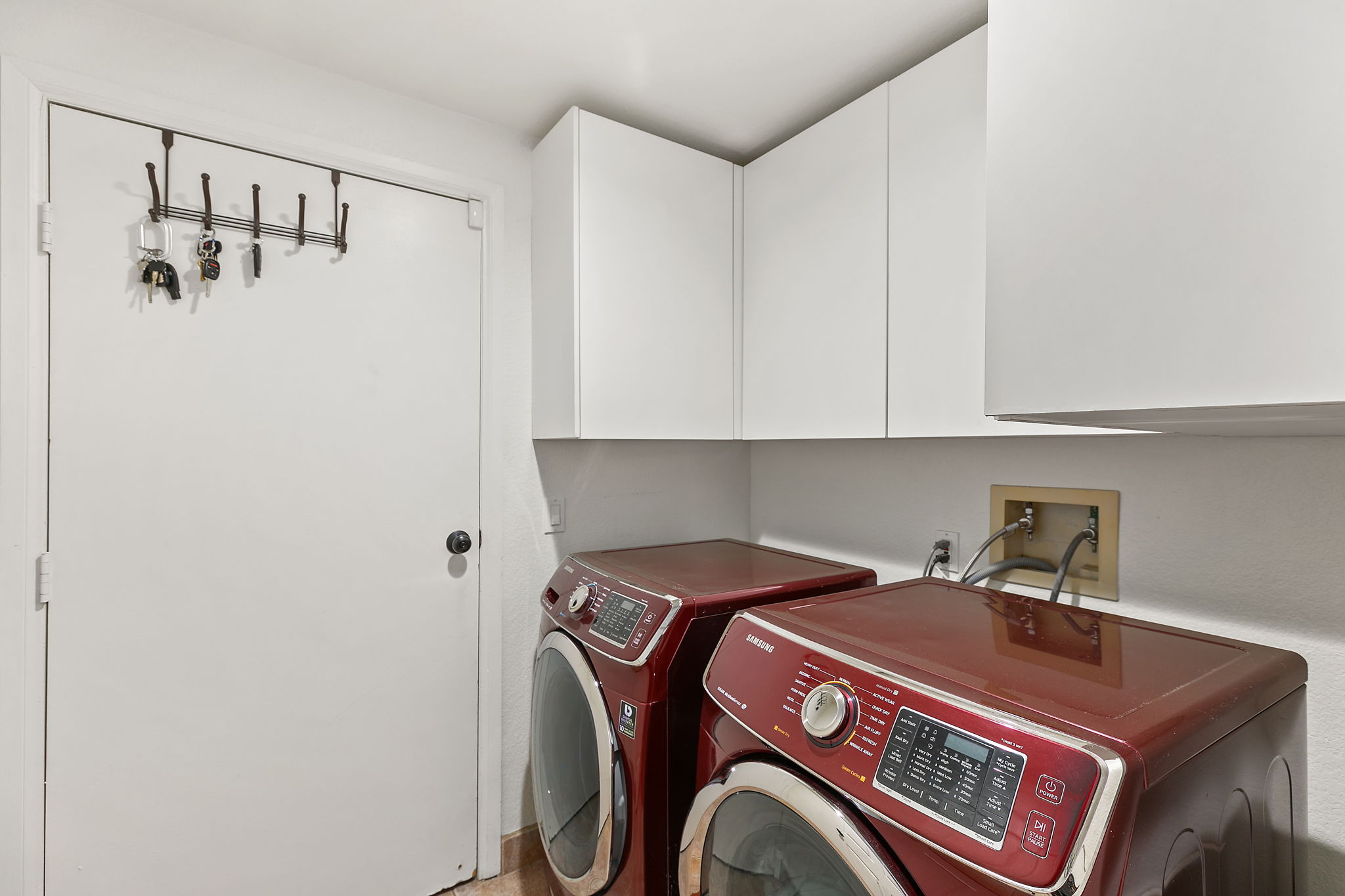 10105 1/2 La Tuna Canyon Rd, Los Angeles, CA 91352, US Photo 2