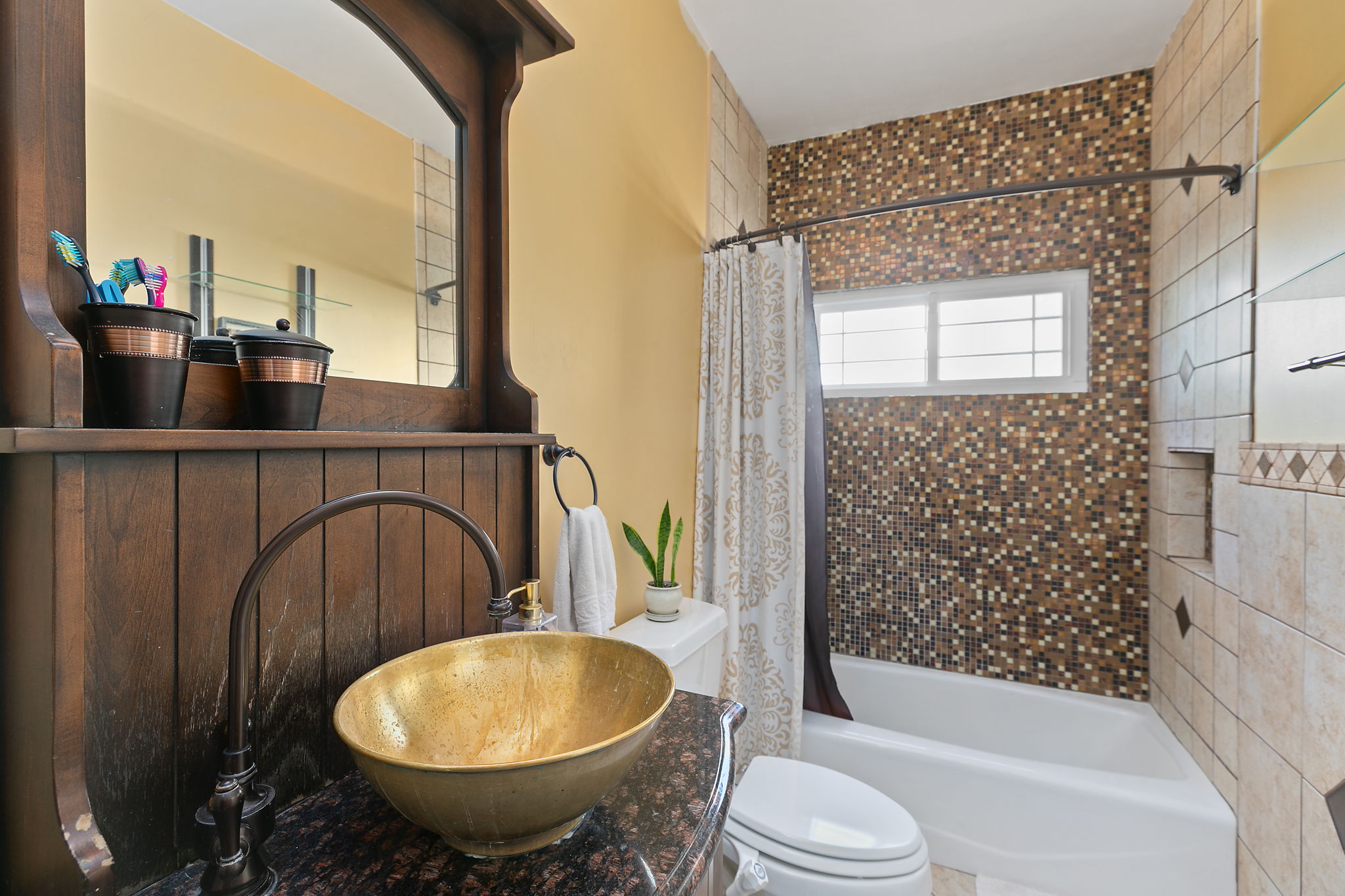 10105 1/2 La Tuna Canyon Rd, Los Angeles, CA 91352, US Photo 27