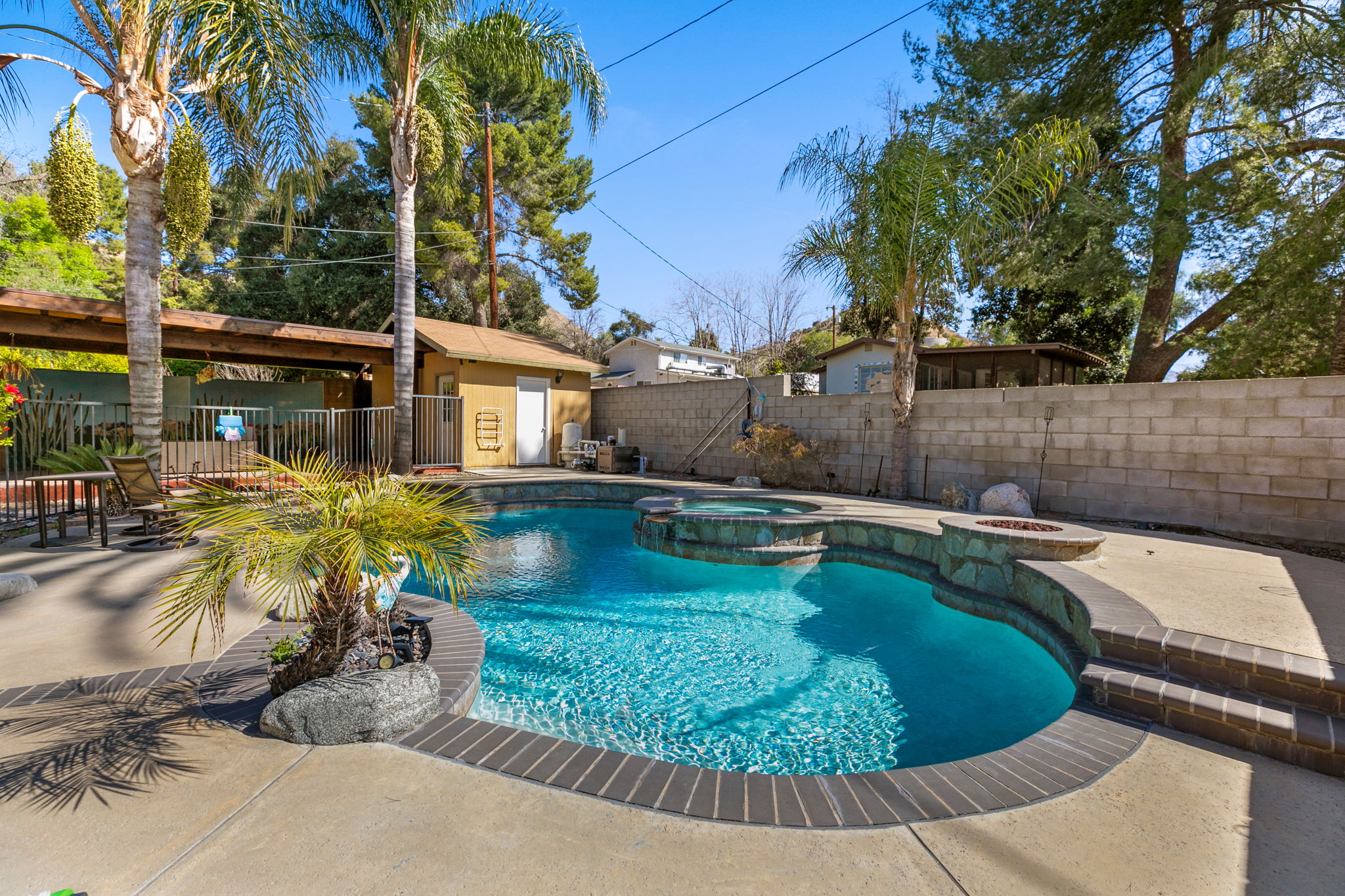 10105 1/2 La Tuna Canyon Rd, Los Angeles, CA 91352, US Photo 11