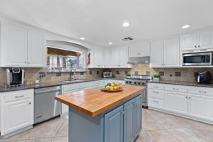 10105 1/2 La Tuna Canyon Rd, Los Angeles, CA 91352, US Photo 20