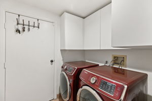 10105 1/2 La Tuna Canyon Rd, Los Angeles, CA 91352, US Photo 1