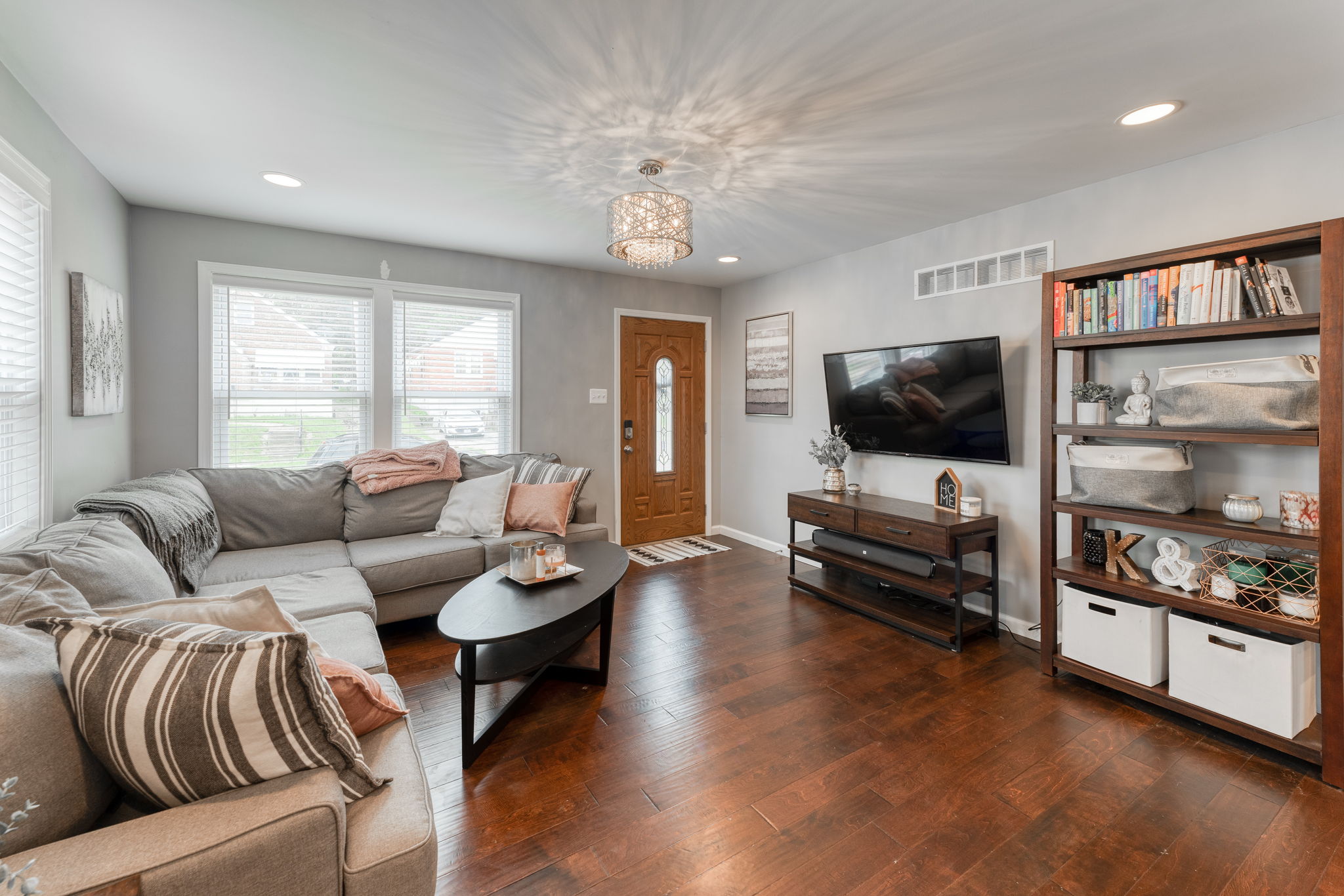 6837 Julian Ave, University City, MO 63130, USA Photo 8