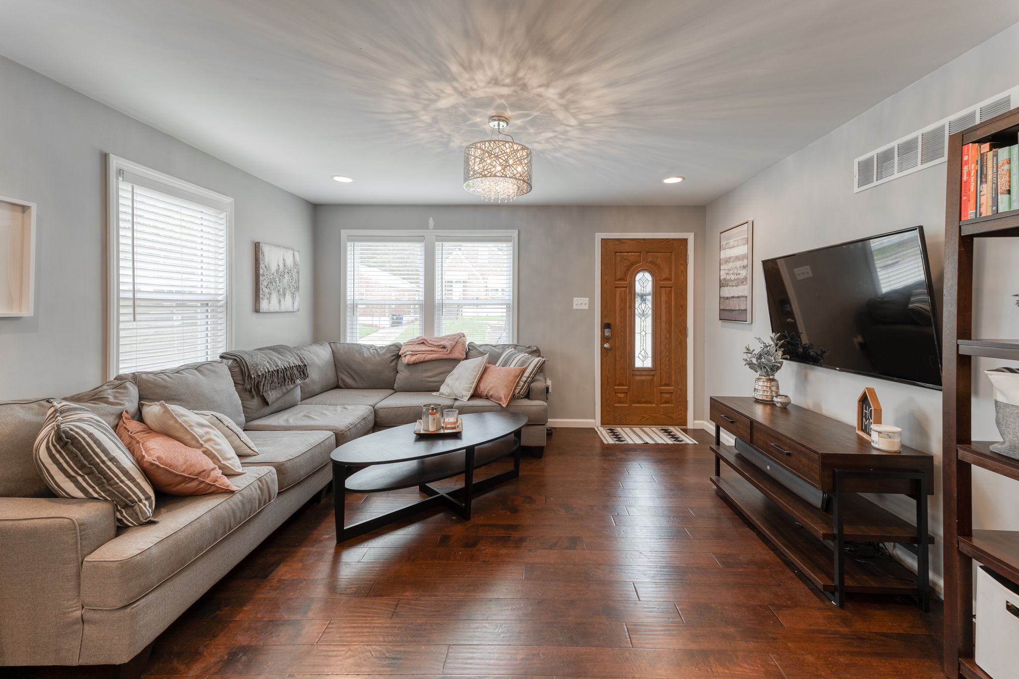 6837 Julian Ave, University City, MO 63130, USA Photo 6