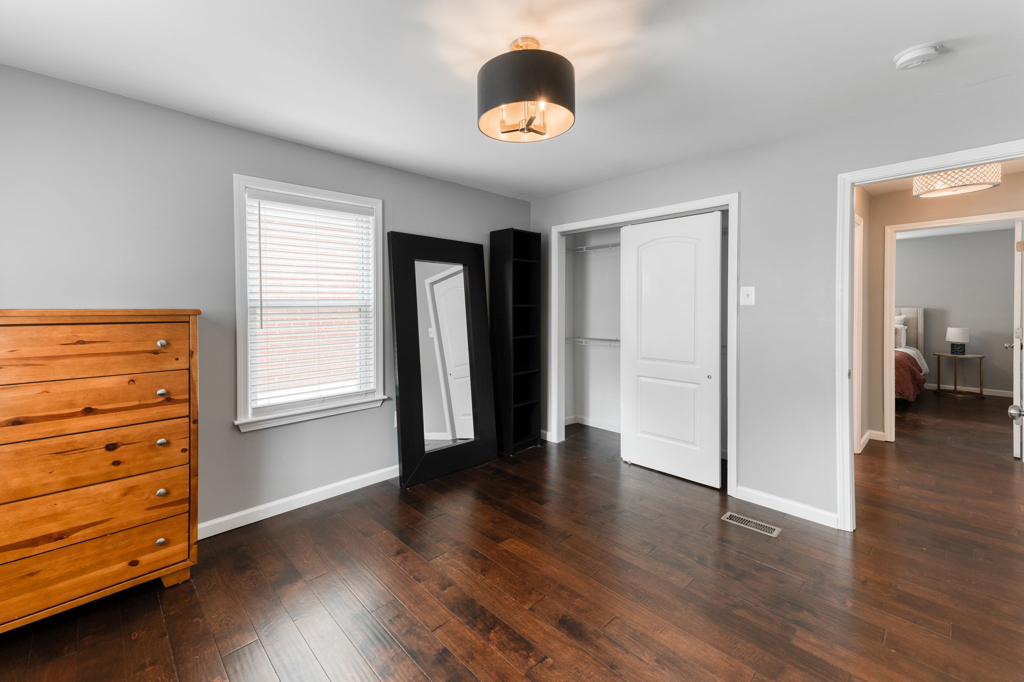 6837 Julian Ave, University City, MO 63130, USA Photo 21