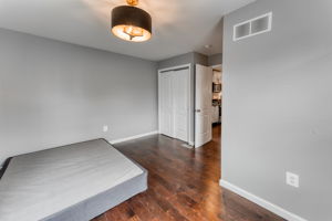 6837 Julian Ave, University City, MO 63130, USA Photo 29