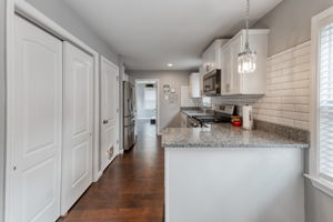 6837 Julian Ave, University City, MO 63130, USA Photo 22